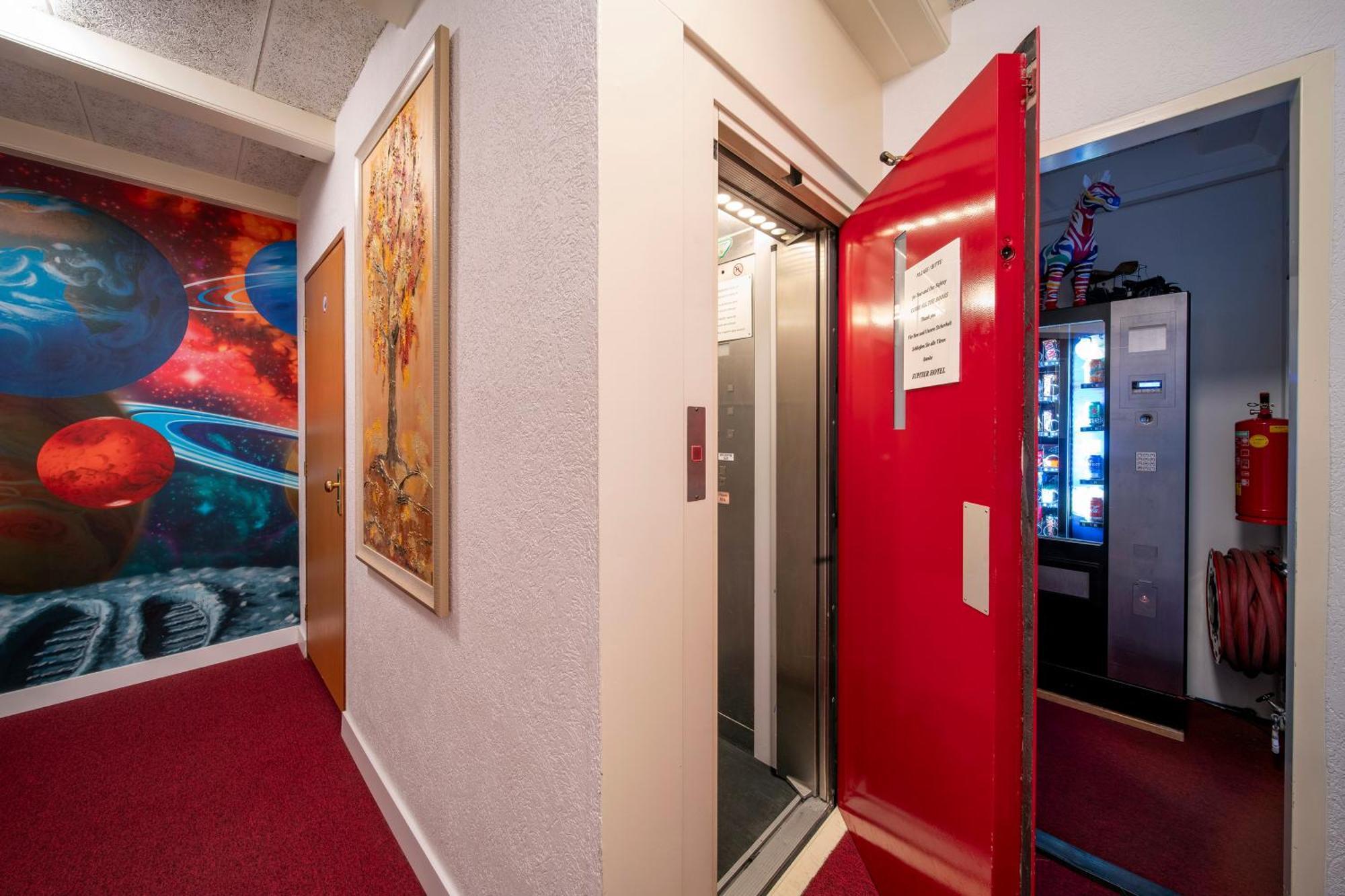 Jupiter Hotel Амстердам Екстериор снимка